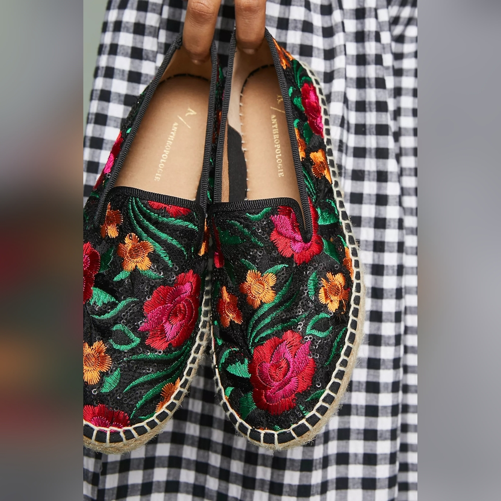 Newish Anthropologie Espadrilles Black Roses Size 38 or 7